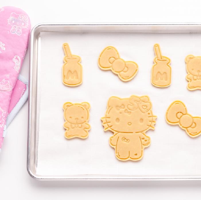 Hello Kitty Hello Kitty 50th Anniversary Cookie Stamp and Frosting Set Różowe | PL_HK63250